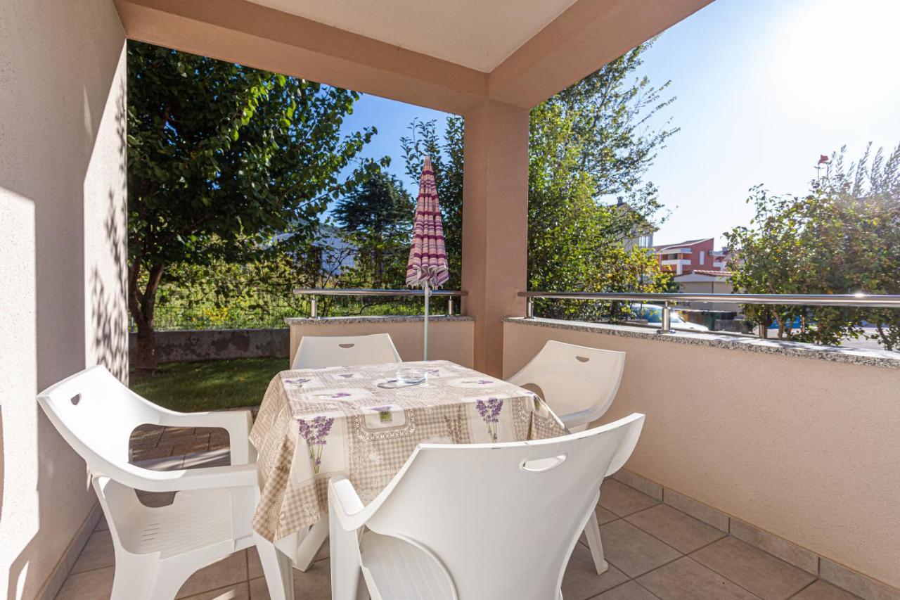 Apartment Apartments Crnekovic Jasna *